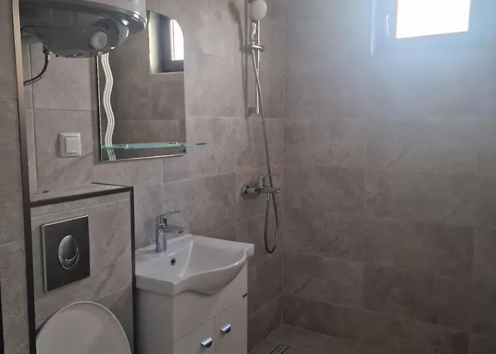 Neues Luxus-apartment Mit Meerblick Und Balkon Apartamento Sveti Vlas